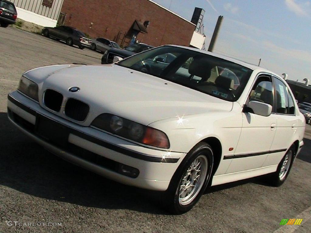 2000 5 Series 528i Sedan - Alpine White / Sand photo #1