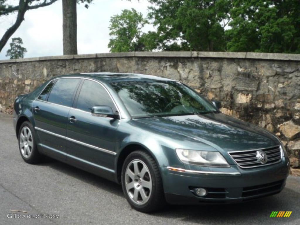 2004 Phaeton V8 4Motion Sedan - Waterworld Pearlescent / Anthracite photo #1