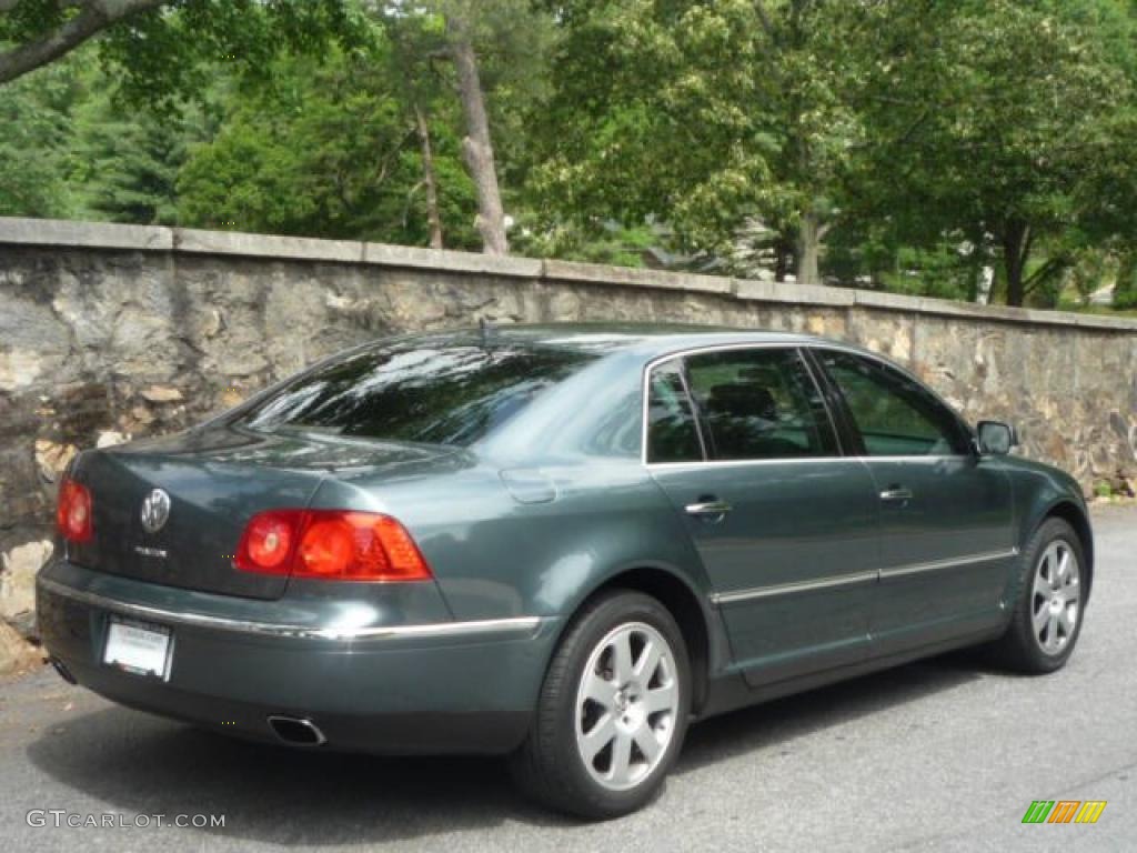 2004 Phaeton V8 4Motion Sedan - Waterworld Pearlescent / Anthracite photo #3