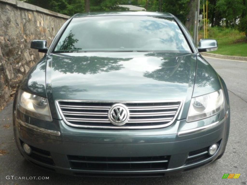 2004 Phaeton V8 4Motion Sedan - Waterworld Pearlescent / Anthracite photo #15