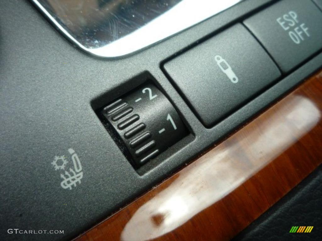 2004 Phaeton V8 4Motion Sedan - Waterworld Pearlescent / Anthracite photo #21