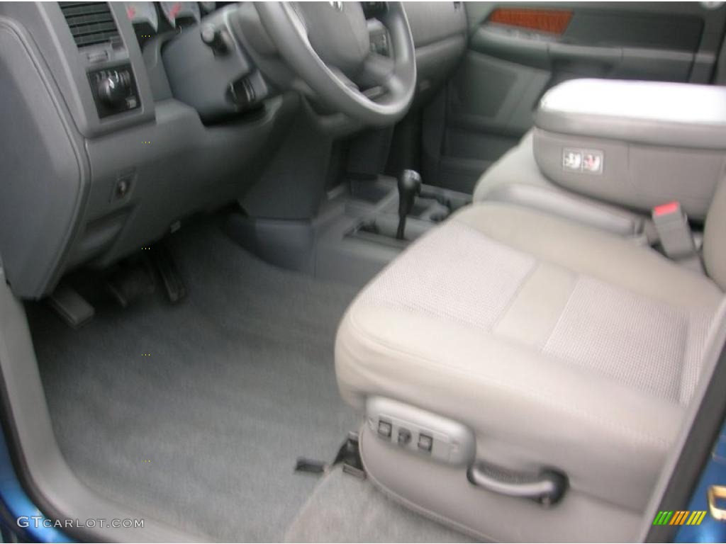 2006 Ram 2500 SLT Quad Cab 4x4 - Atlantic Blue Pearl / Medium Slate Gray photo #12
