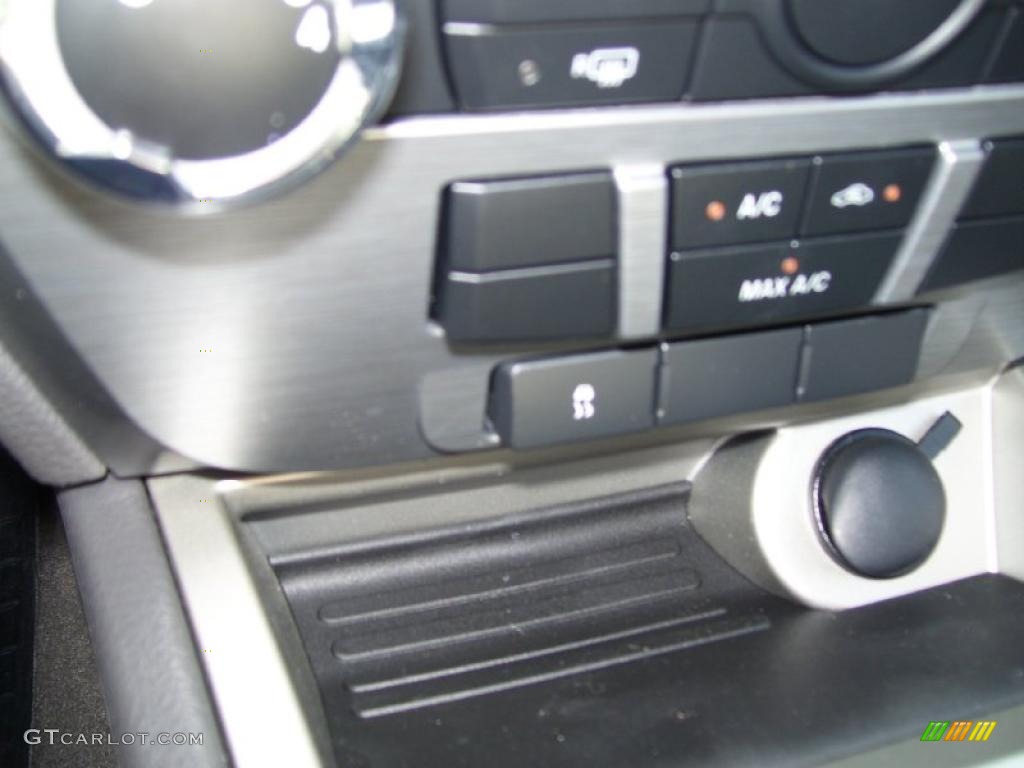 2010 Fusion SE - Brilliant Silver Metallic / Medium Light Stone photo #19