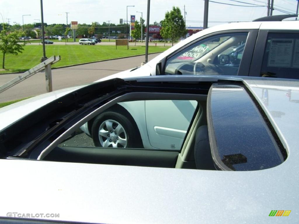 2010 Fusion SE - Brilliant Silver Metallic / Medium Light Stone photo #21
