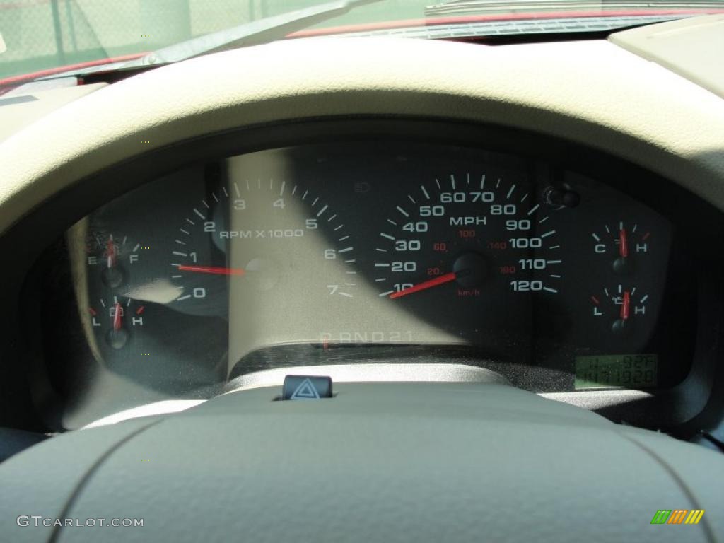 2005 F150 XLT SuperCrew - Bright Red / Tan photo #41