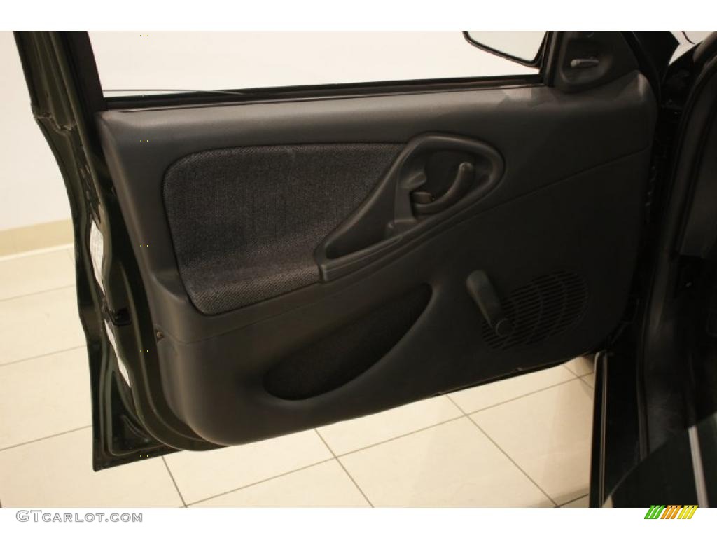 2000 Cavalier Sedan - Dark Colorado Green Metallic / Graphite photo #8