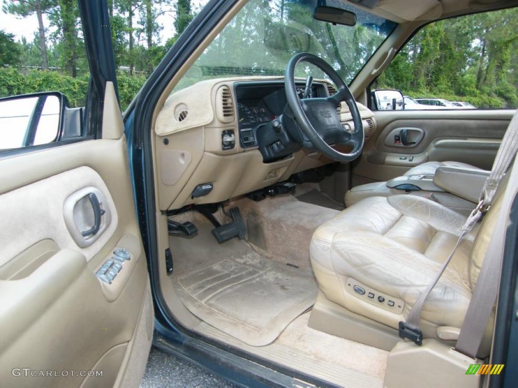 1995 Suburban C1500 - Medium Dark Teal Metallic / Tan photo #12