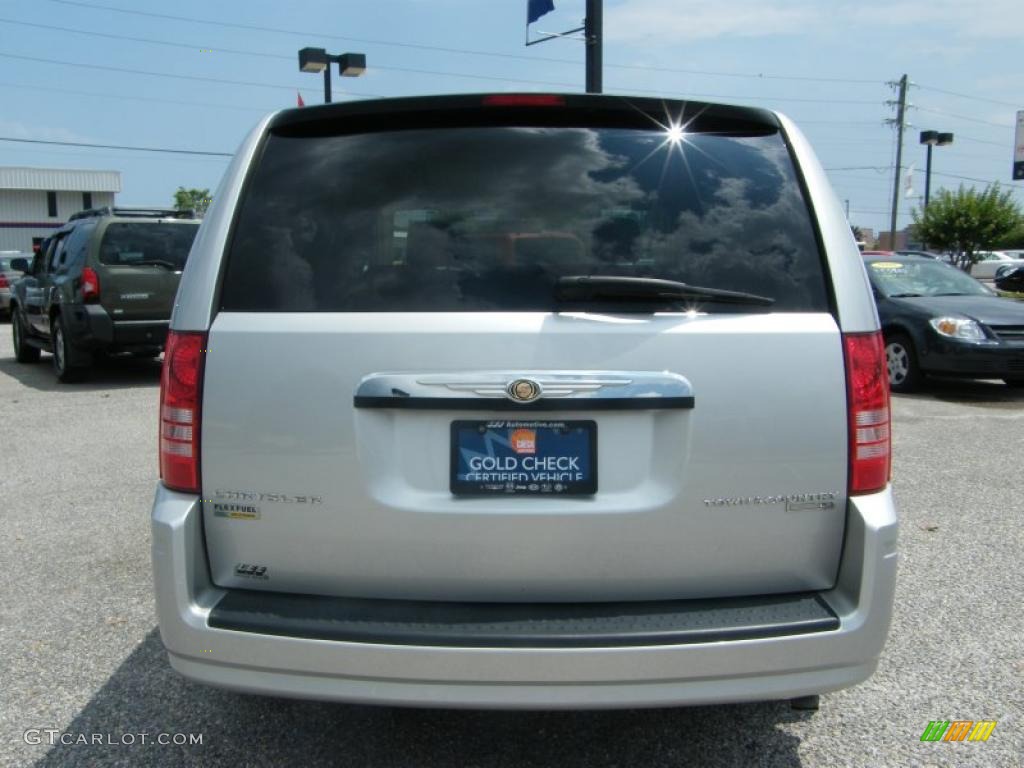 2010 Town & Country LX - Bright Silver Metallic / Medium Slate Gray/Light Shale photo #4