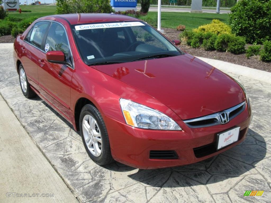 2007 Accord SE Sedan - Moroccan Red Pearl / Gray photo #1