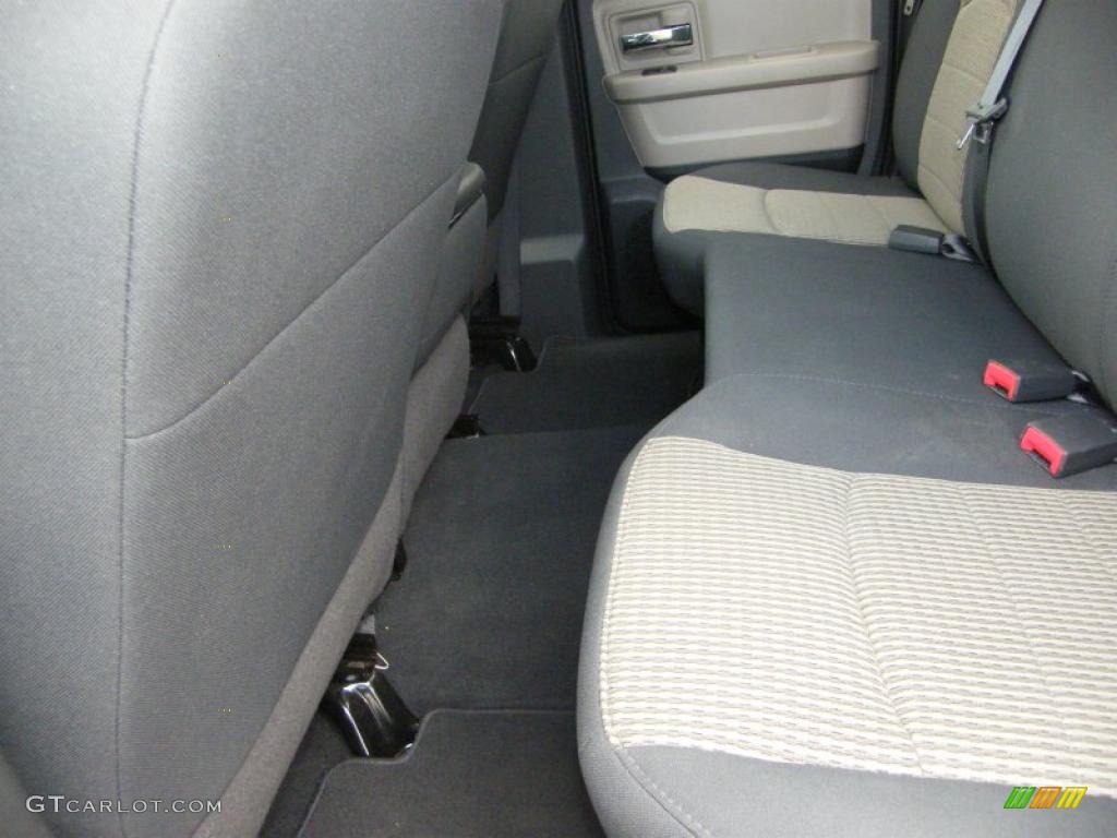 2010 Ram 1500 SLT Quad Cab - Inferno Red Crystal Pearl / Dark Slate/Medium Graystone photo #22
