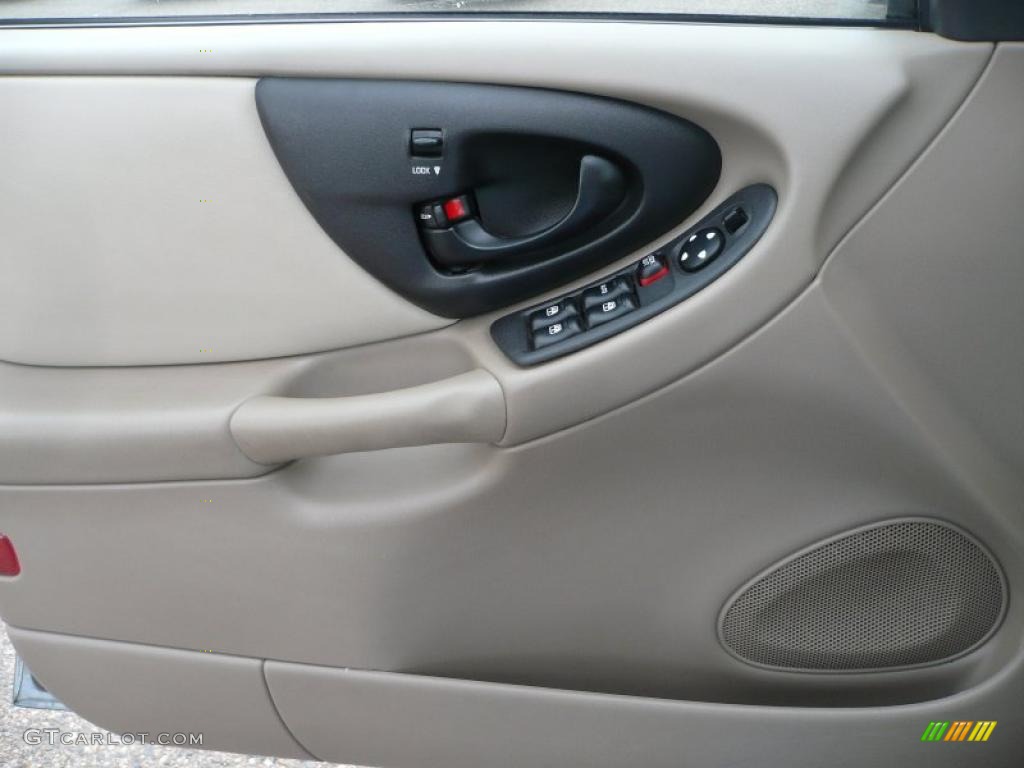 2003 Malibu LS Sedan - Medium Gray Metallic / Neutral Beige photo #7