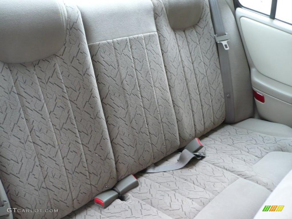 2003 Malibu LS Sedan - Medium Gray Metallic / Neutral Beige photo #14