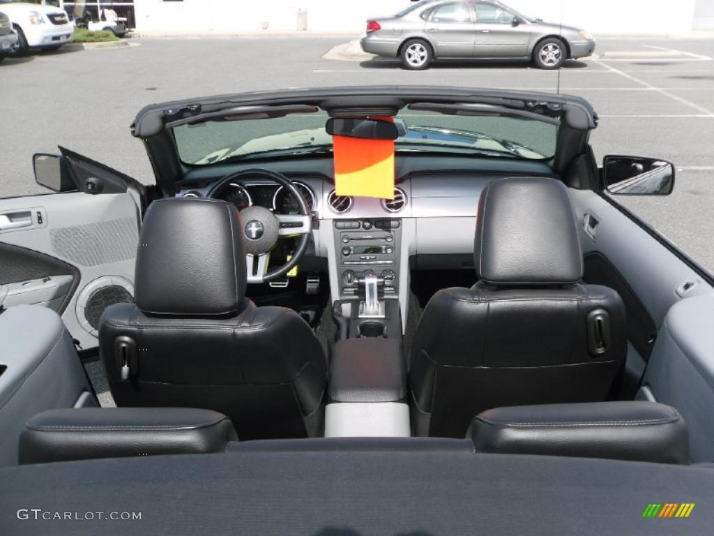 2007 Mustang GT Premium Convertible - Tungsten Grey Metallic / Black/Dove Accent photo #13