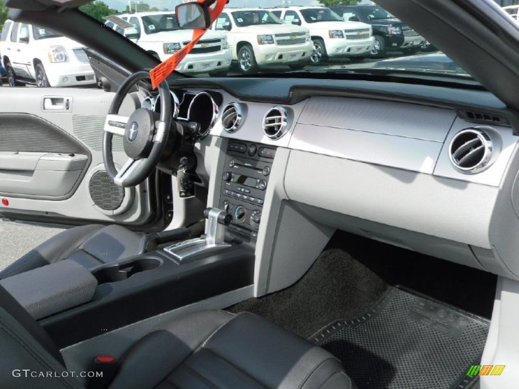 2007 Mustang GT Premium Convertible - Tungsten Grey Metallic / Black/Dove Accent photo #16