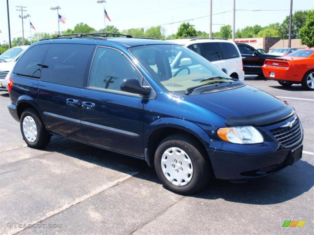 2003 Voyager LX - Midnight Blue Pearl / Sandstone photo #2