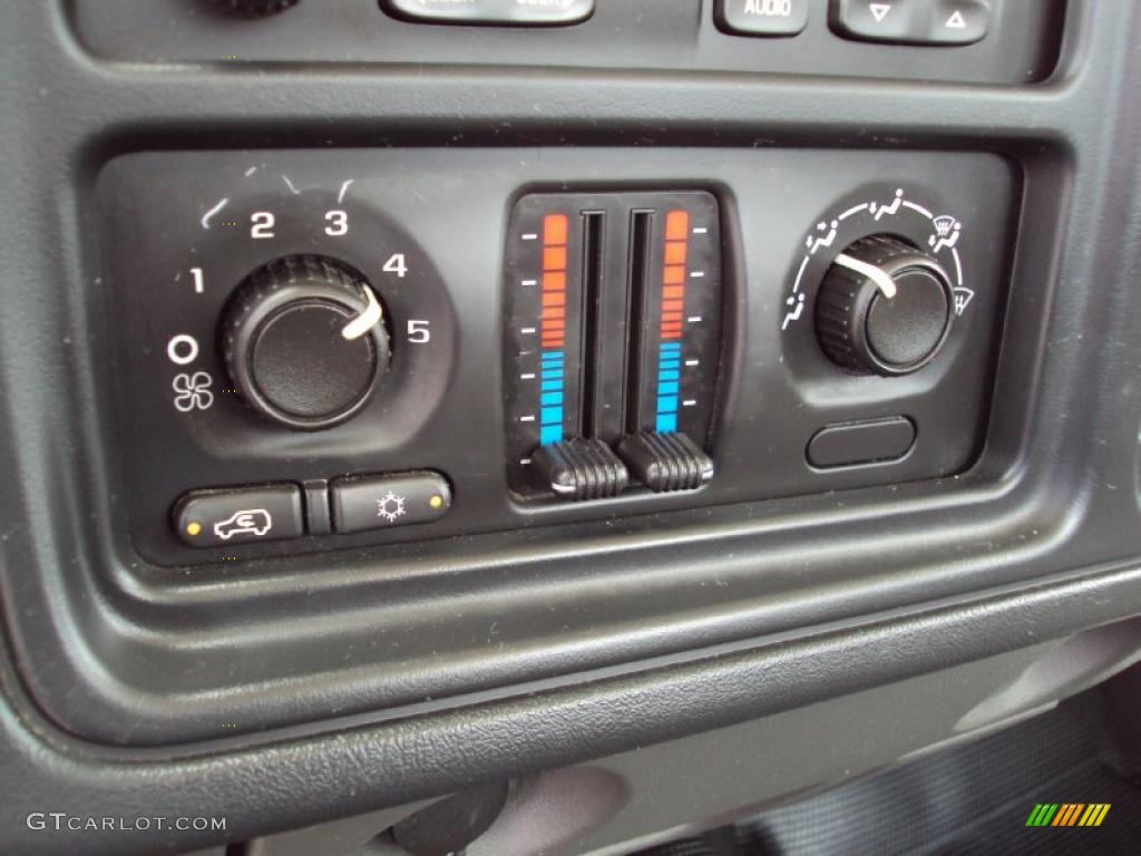 2005 Silverado 1500 Regular Cab - Summit White / Dark Charcoal photo #18