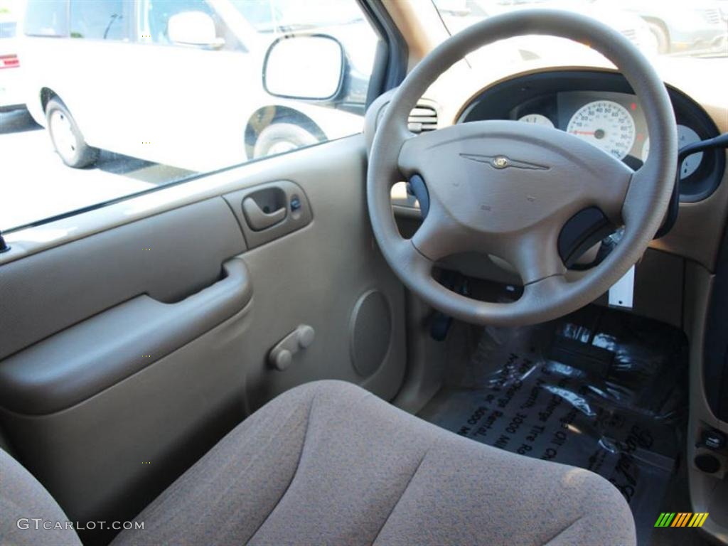 2003 Voyager LX - Midnight Blue Pearl / Sandstone photo #11