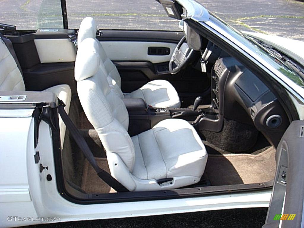 1995 Lebaron GTC Convertible - White / White photo #9