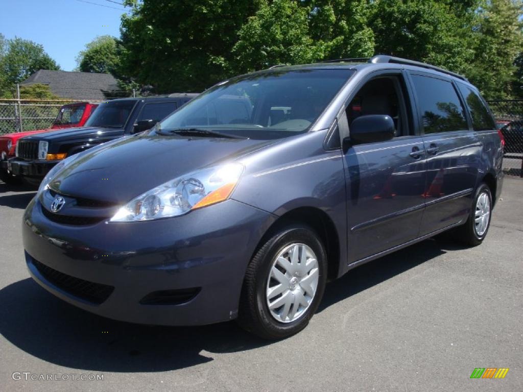 2007 Sienna LE - Slate Gray Metallic / Stone photo #1