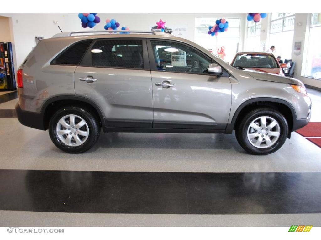 2011 Sorento LX - Titanium Silver / Gray photo #8