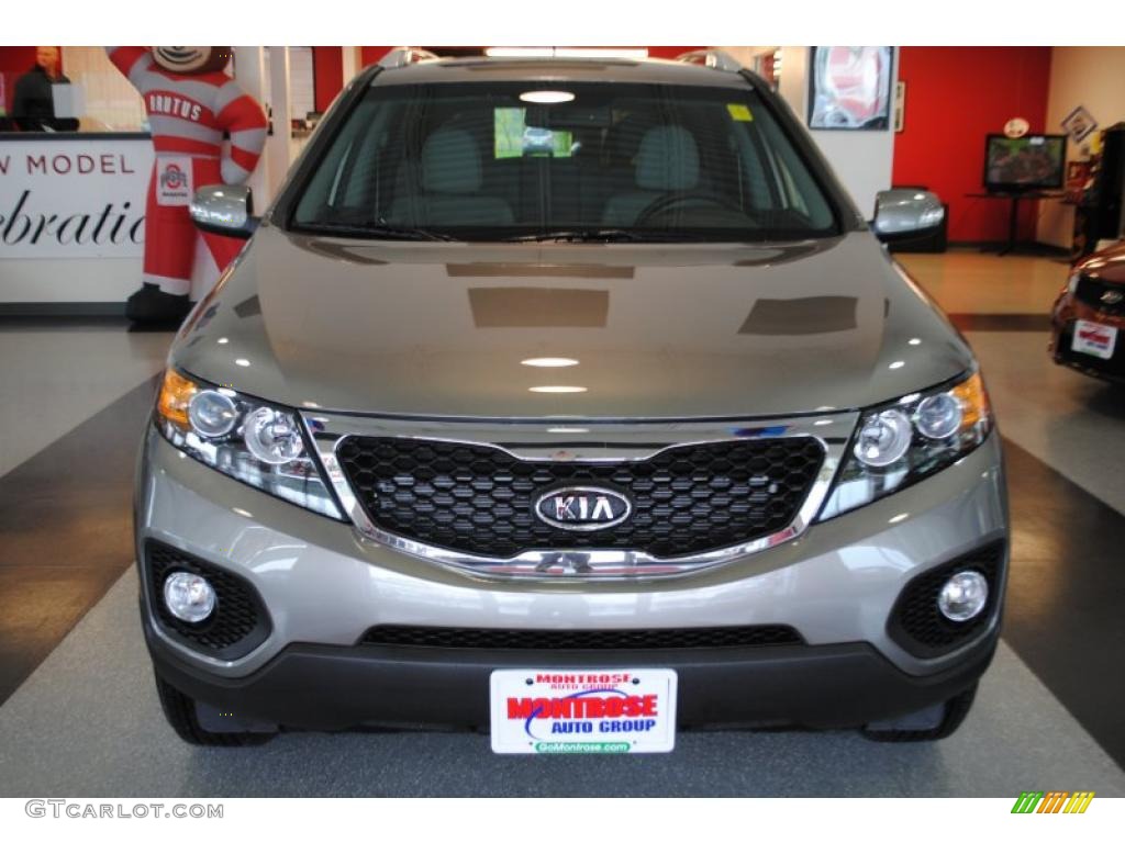 2011 Sorento LX - Titanium Silver / Gray photo #10