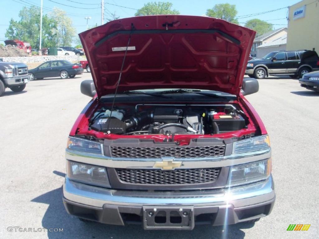 2005 Colorado Z71 Extended Cab - Victory Red / Medium Dark Pewter photo #12