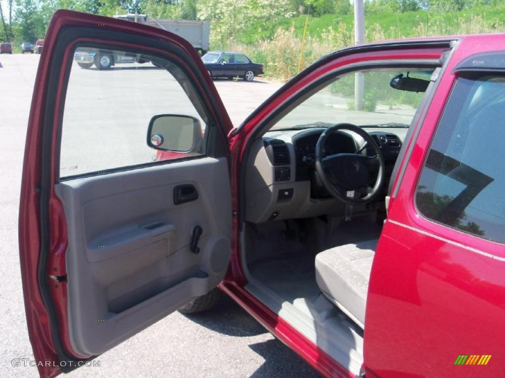2005 Colorado Z71 Extended Cab - Victory Red / Medium Dark Pewter photo #14
