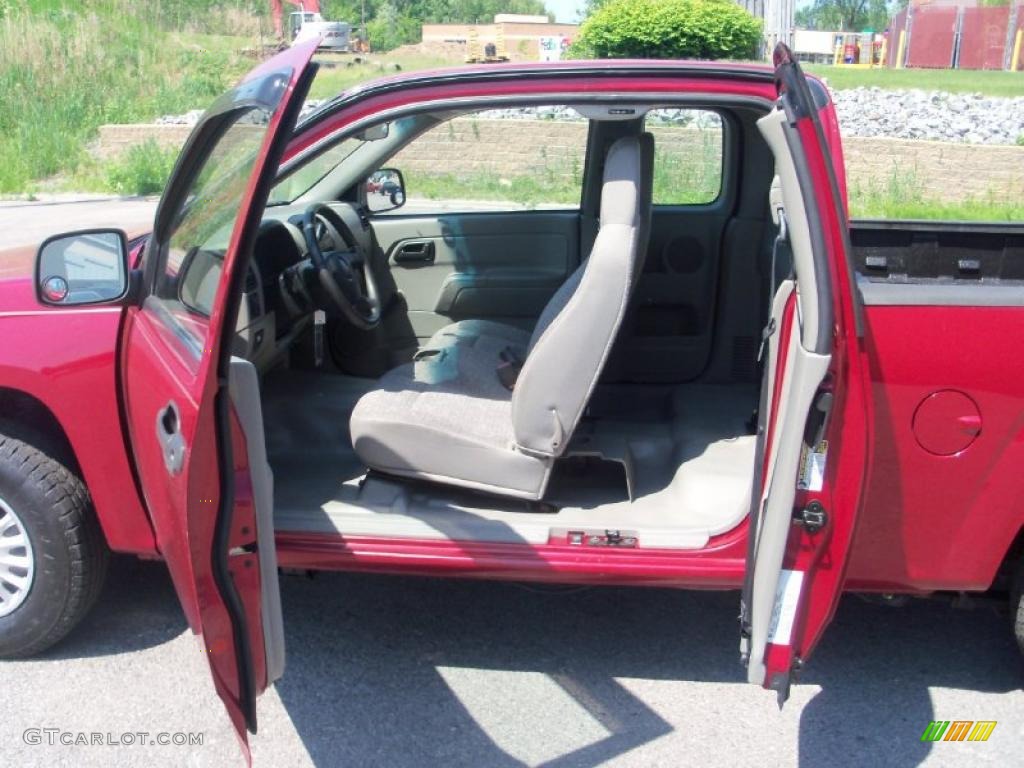 2005 Colorado Z71 Extended Cab - Victory Red / Medium Dark Pewter photo #15