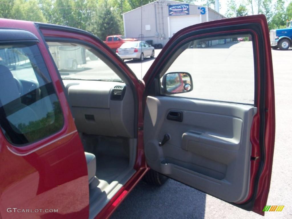 2005 Colorado Z71 Extended Cab - Victory Red / Medium Dark Pewter photo #18