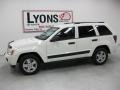 2005 Stone White Jeep Grand Cherokee Laredo 4x4  photo #28