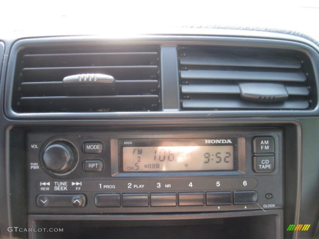 1999 Civic DX Hatchback - Vogue Silver Metallic / Dark Gray photo #17