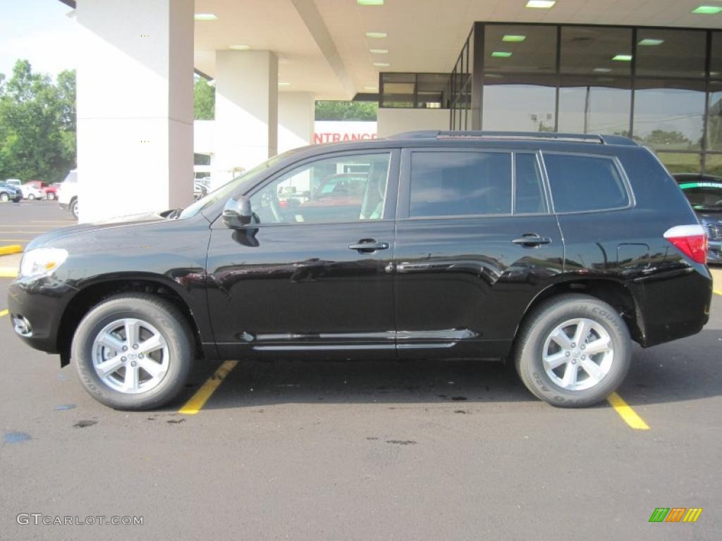 2010 Highlander  - Black / Sand Beige photo #4