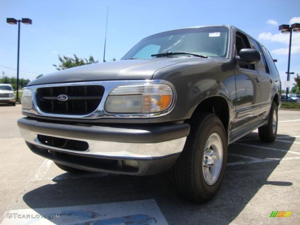 1998 Explorer XLT - Medium Platinum Metallic / Medium Graphite photo #7