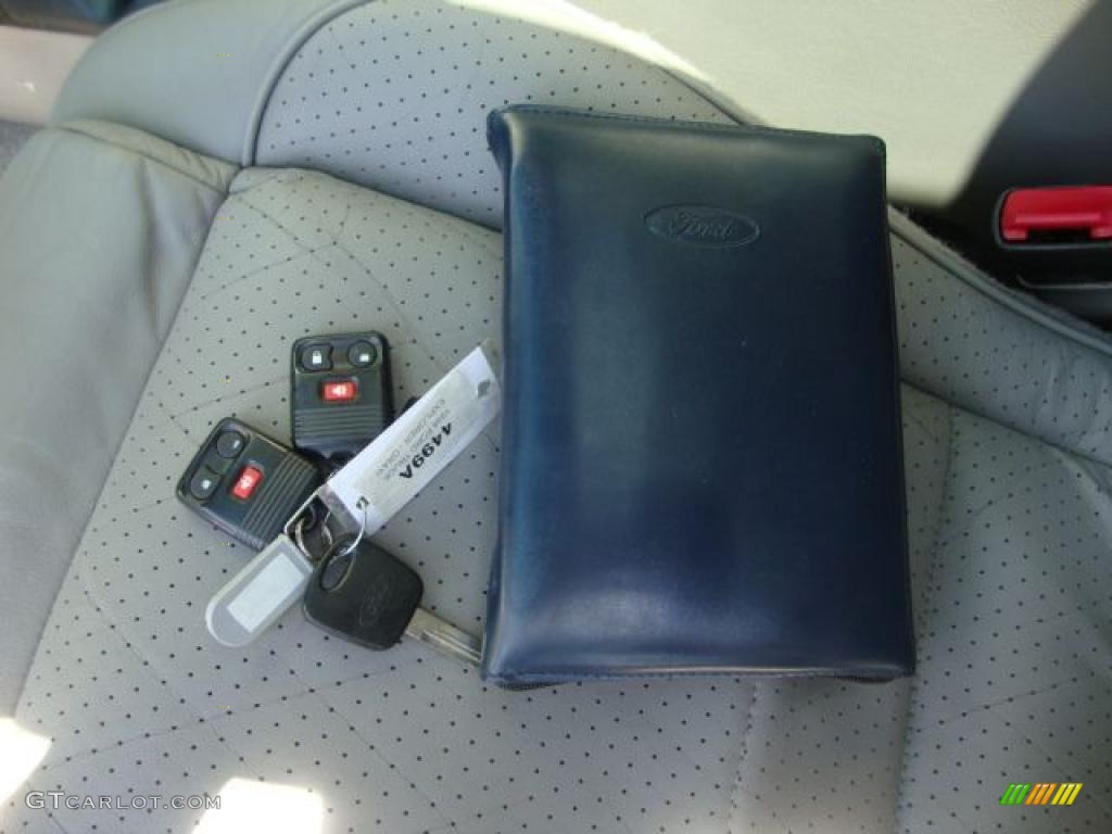 1998 Explorer XLT - Medium Platinum Metallic / Medium Graphite photo #30
