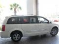Stone White - Grand Caravan SXT Photo No. 7