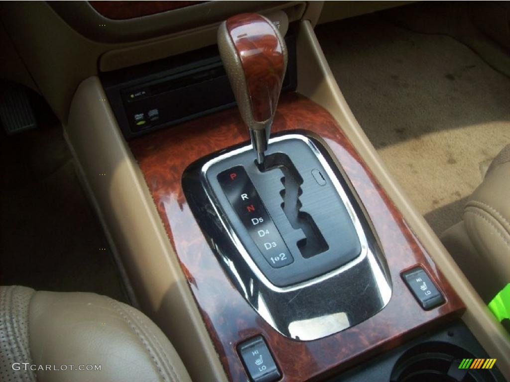 2004 MDX  - Taffeta White / Saddle photo #18