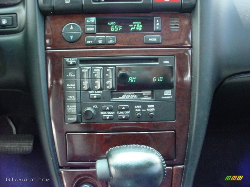 1996 I 30 - Arctic White Pearl / Black photo #23