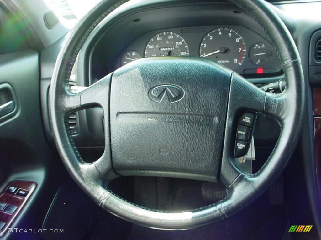 1996 I 30 - Arctic White Pearl / Black photo #24