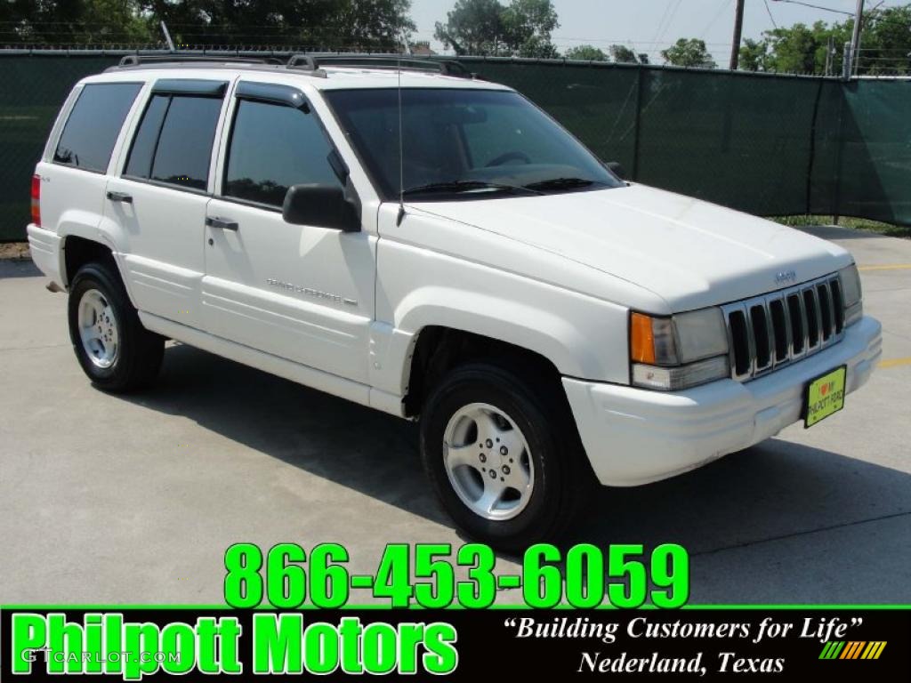 1998 Grand Cherokee Laredo 4x4 - Stone White / Camel photo #1