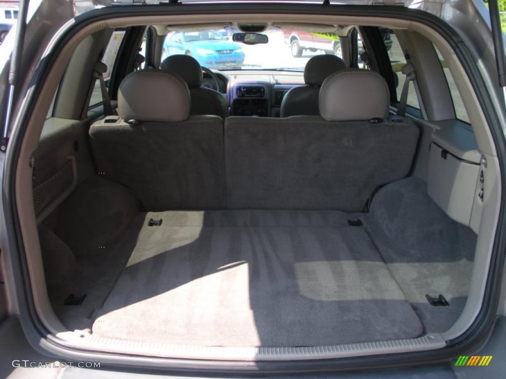 2001 Grand Cherokee Laredo - Silverstone Metallic / Taupe photo #24