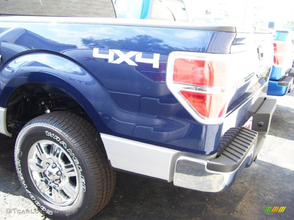 2010 F150 XLT SuperCrew 4x4 - Dark Blue Pearl Metallic / Tan photo #5
