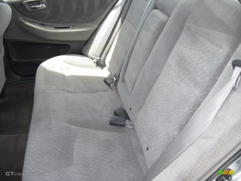 2002 Accord LX Sedan - Satin Silver Metallic / Quartz Gray photo #13