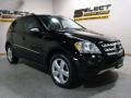 Black - ML 350 4Matic Photo No. 3