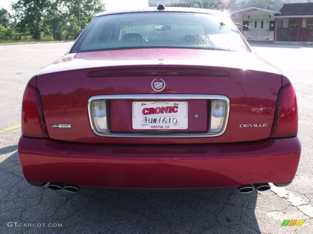 2004 DeVille Sedan - Crimson Red Pearl / Cashmere photo #4