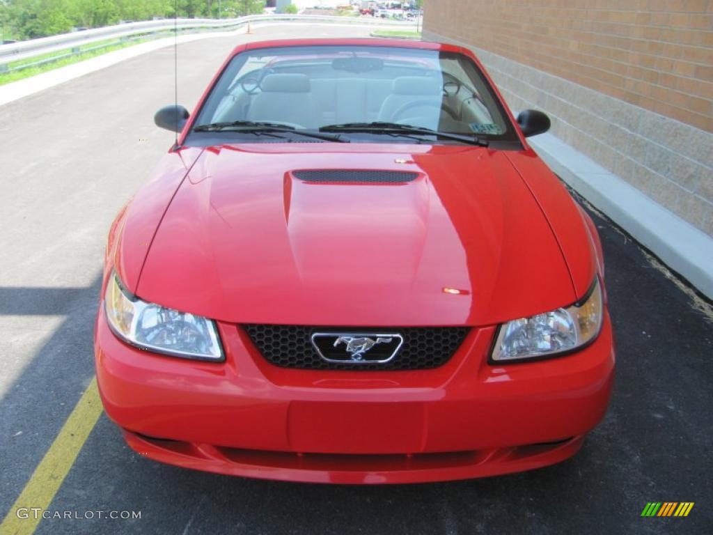 2000 Mustang GT Convertible - Performance Red / Medium Parchment photo #12