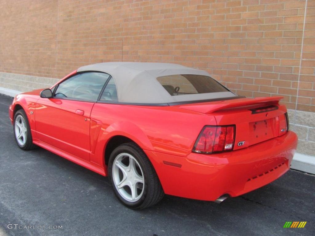 2000 Mustang GT Convertible - Performance Red / Medium Parchment photo #16