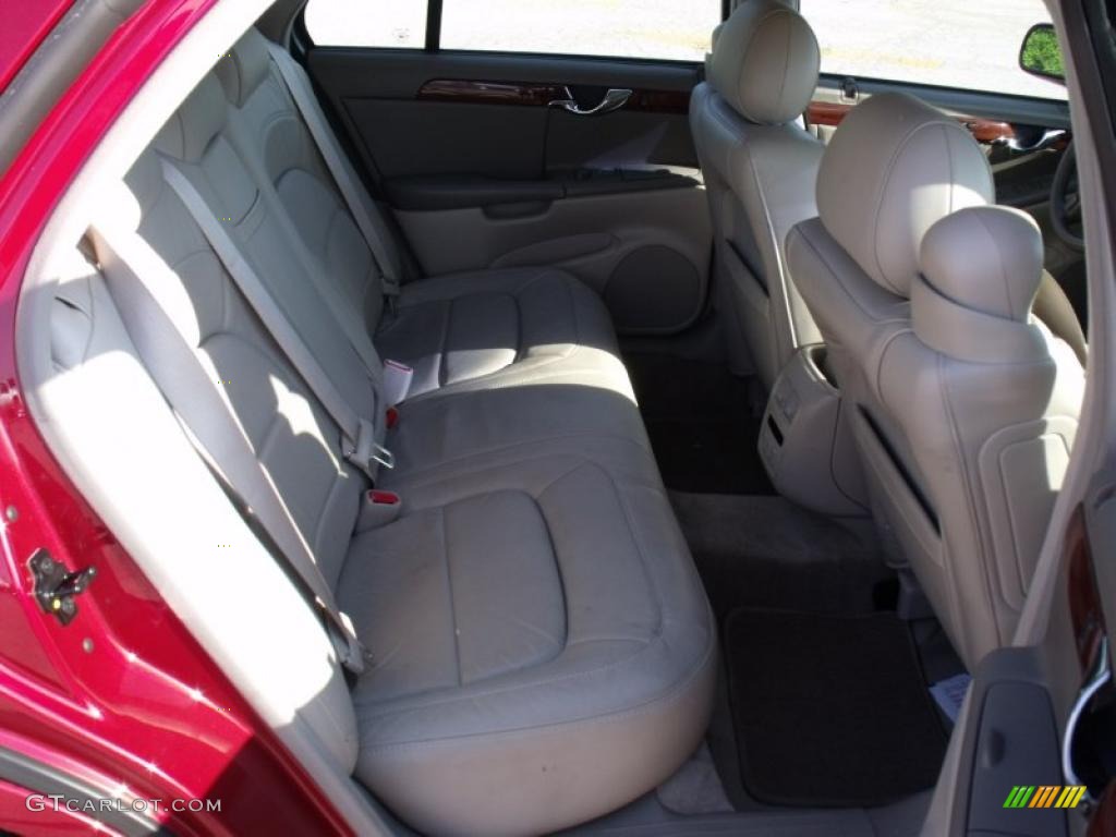 2004 DeVille Sedan - Crimson Red Pearl / Cashmere photo #13