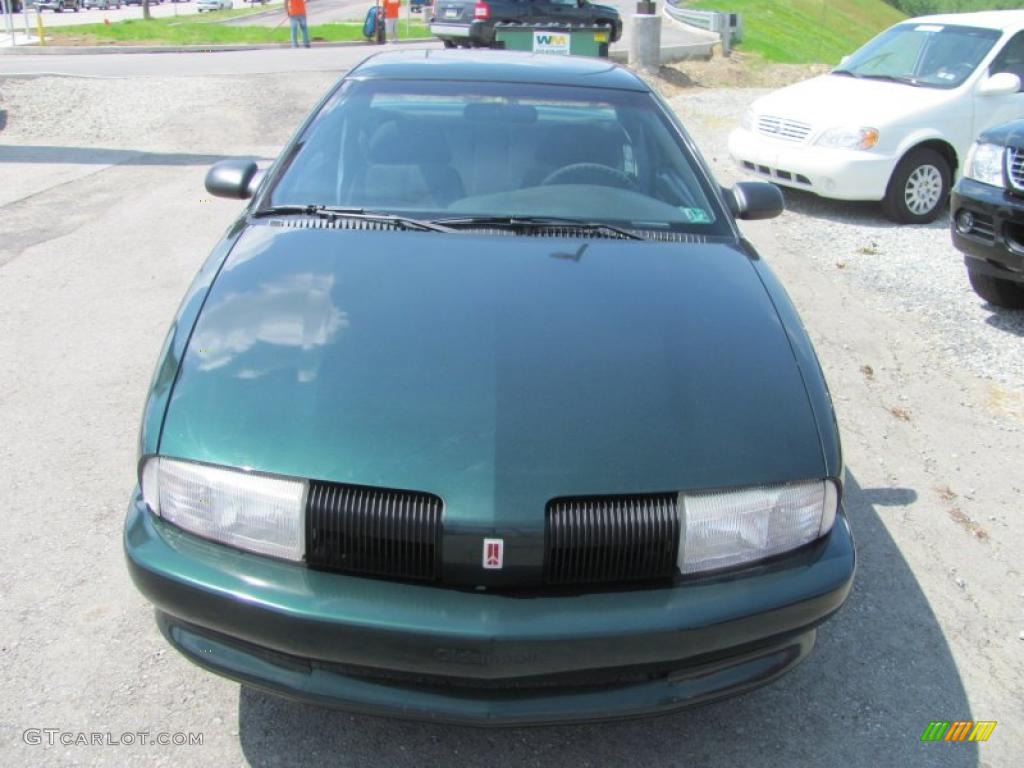 1995 Achieva S Coupe - Medium Green Metallic / Dark Gray photo #13