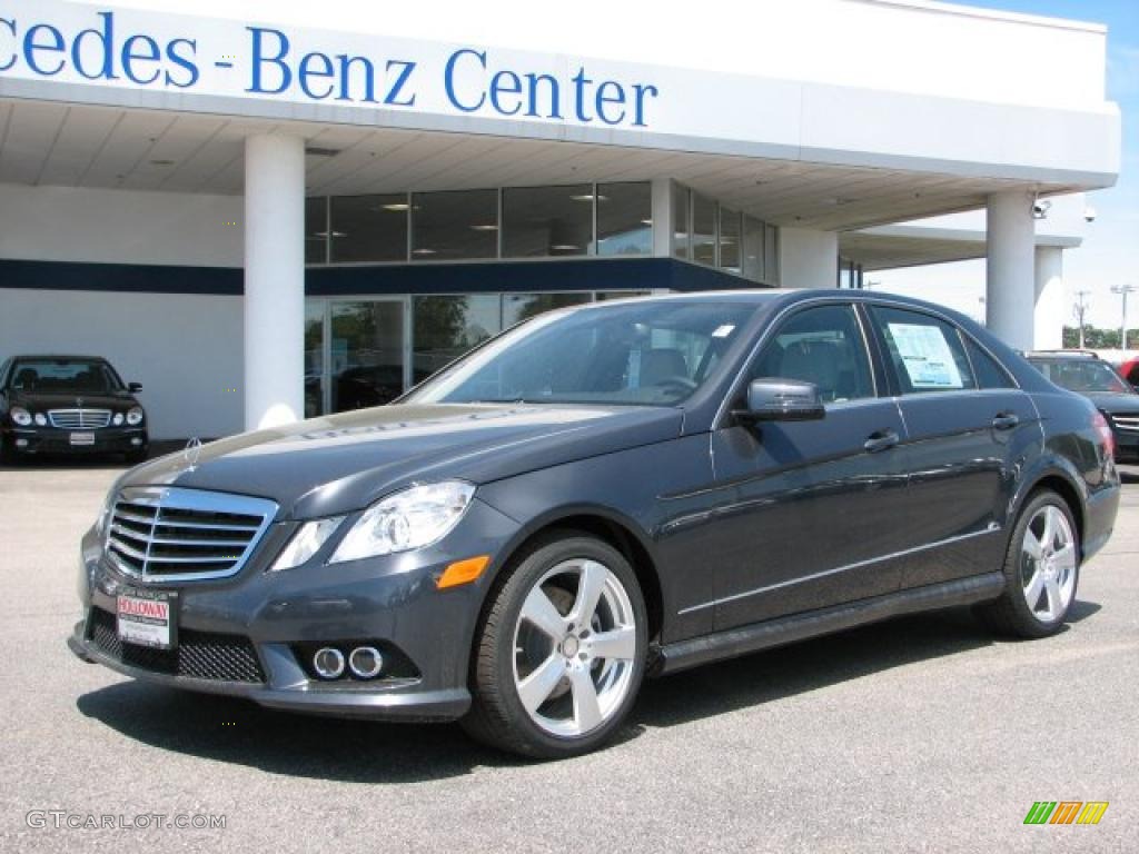 Black Mercedes-Benz C