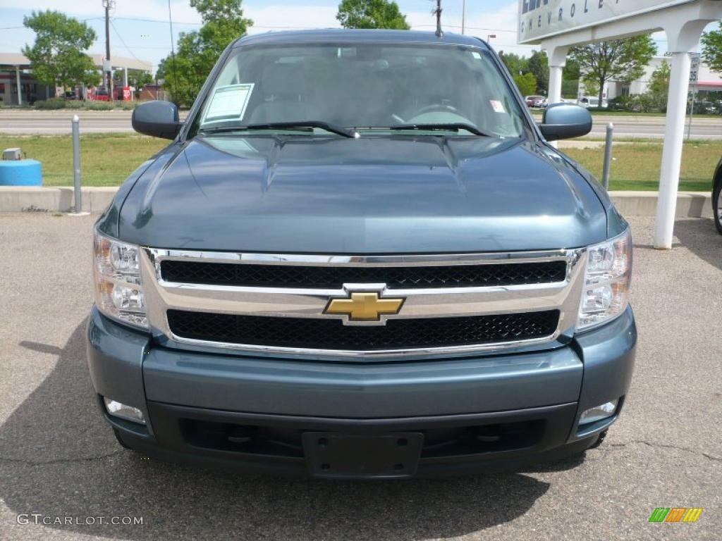 2008 Silverado 1500 LTZ Crew Cab 4x4 - Blue Granite Metallic / Light Titanium/Dark Titanium photo #3